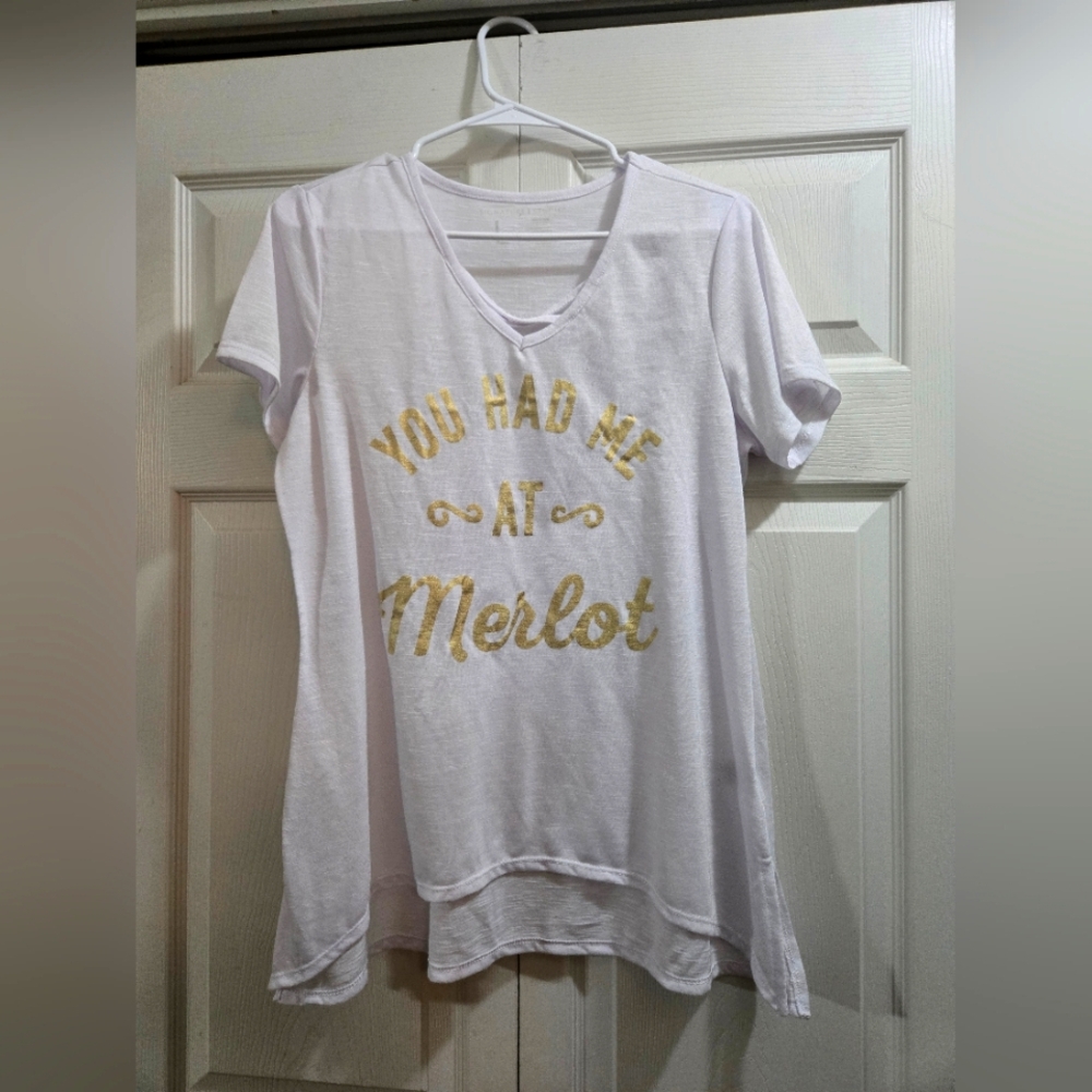 Signature Studio White T-shirt with Gold Print Blouse